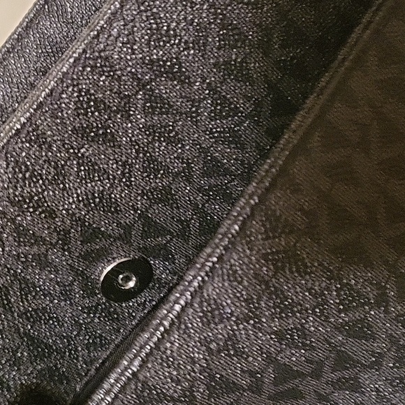 Purse - Picture 10 of 10